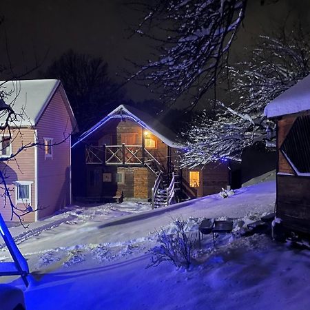Kazka Aparthotel Jablunytsja Exteriör bild