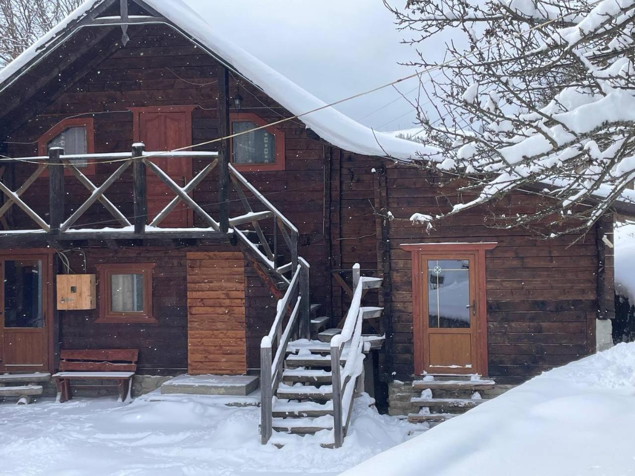 Kazka Aparthotel Jablunytsja Exteriör bild