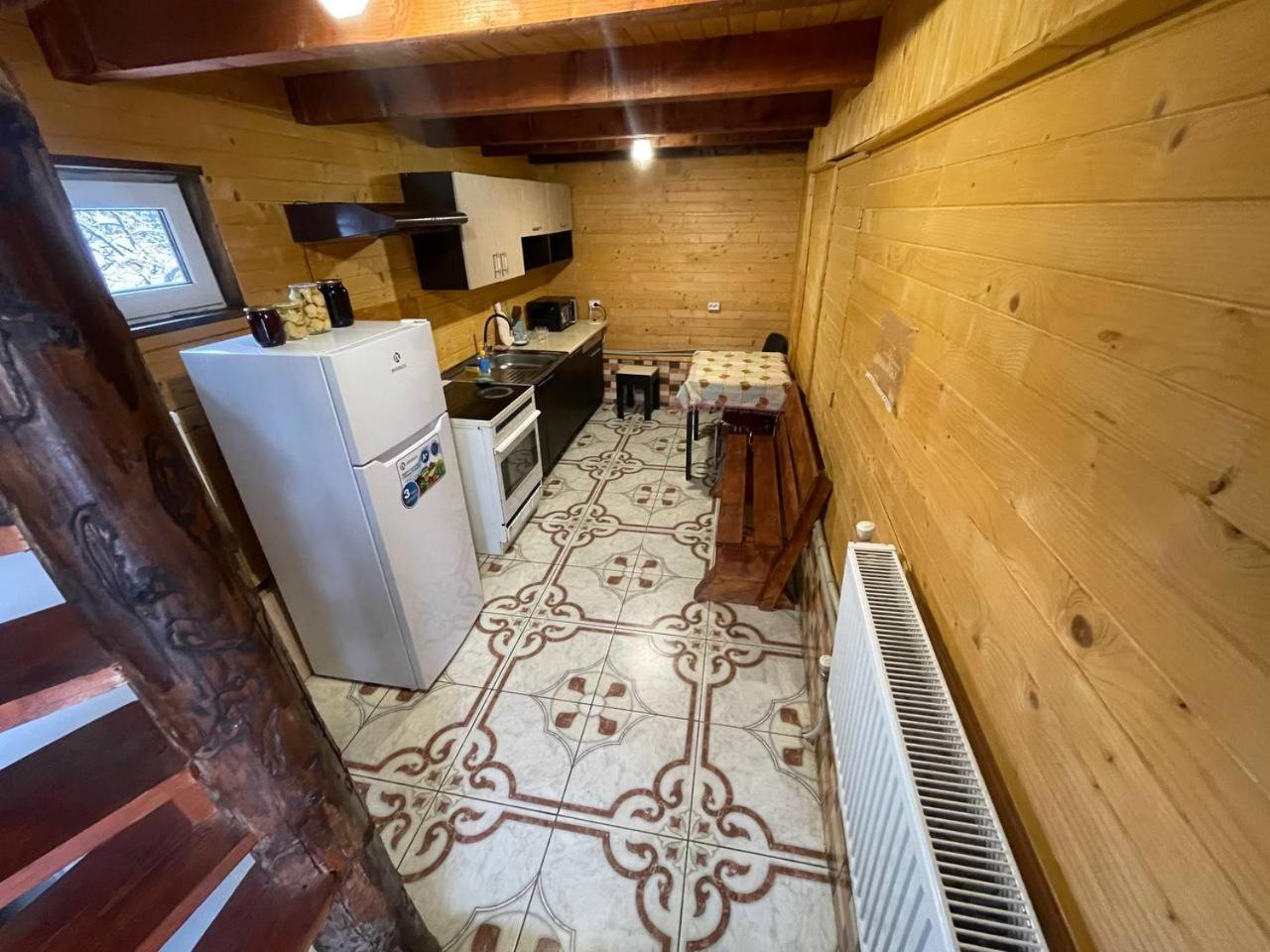 Kazka Aparthotel Jablunytsja Exteriör bild